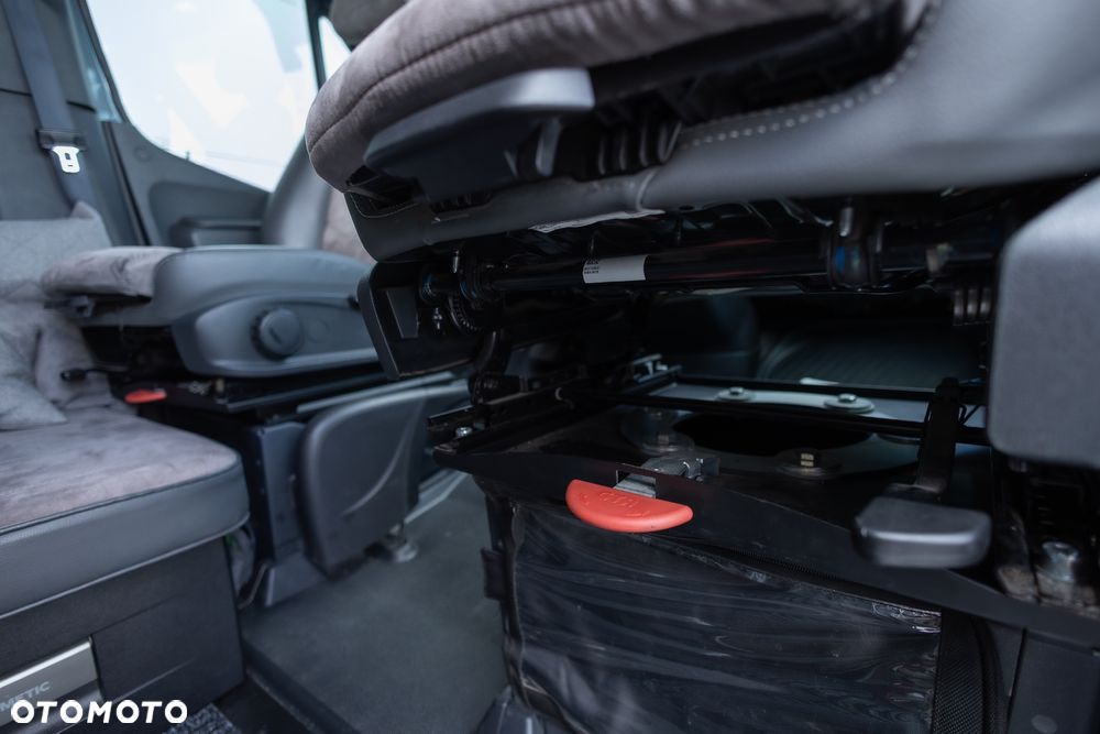 Mercedes-Benz Sprinter 316 CDI Kamper - 36