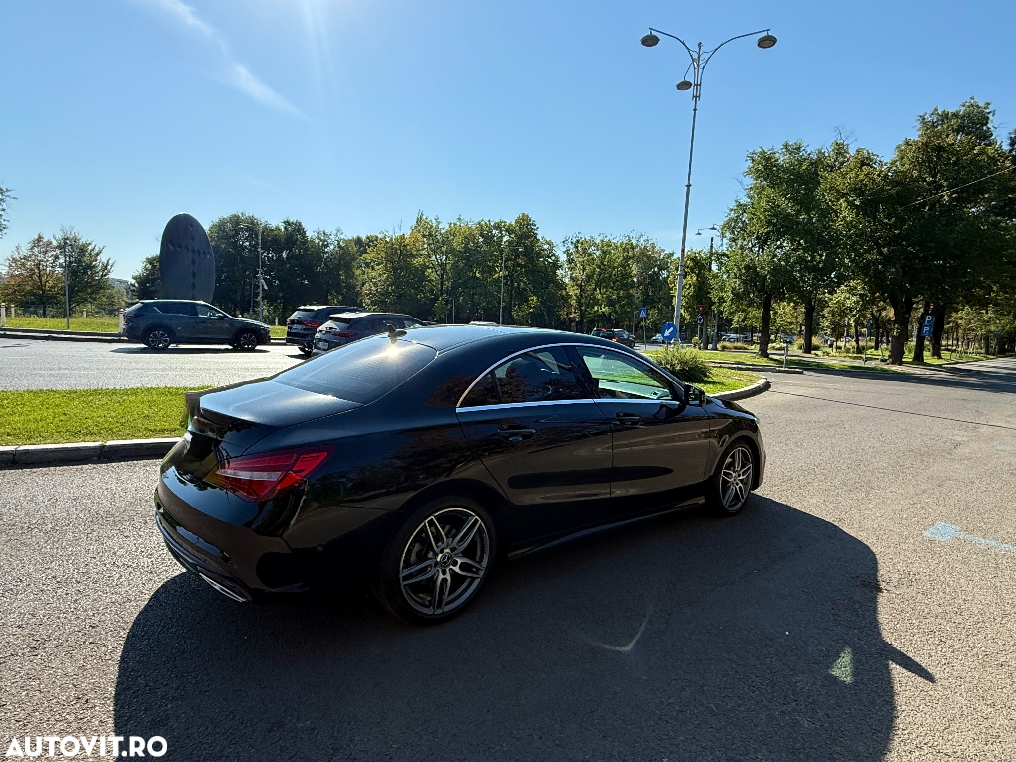 Mercedes-Benz CLA 200 7G-DCT AMG Line - 5