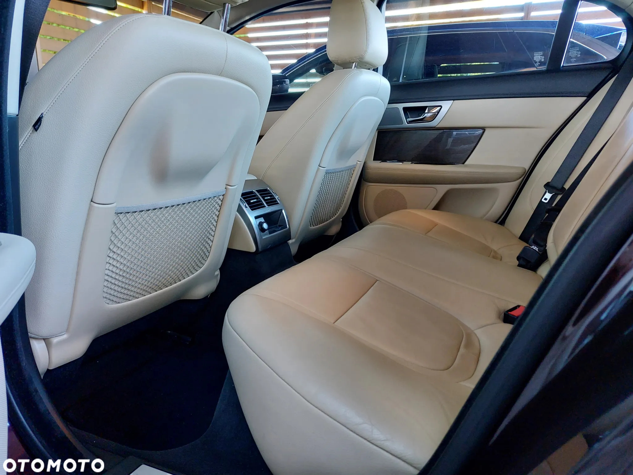 Jaguar XF 3.0 T AWD Classic - 24