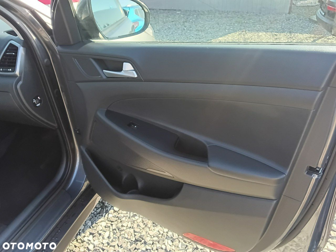 Hyundai Tucson 1.6 GDi Comfort 2WD - 31