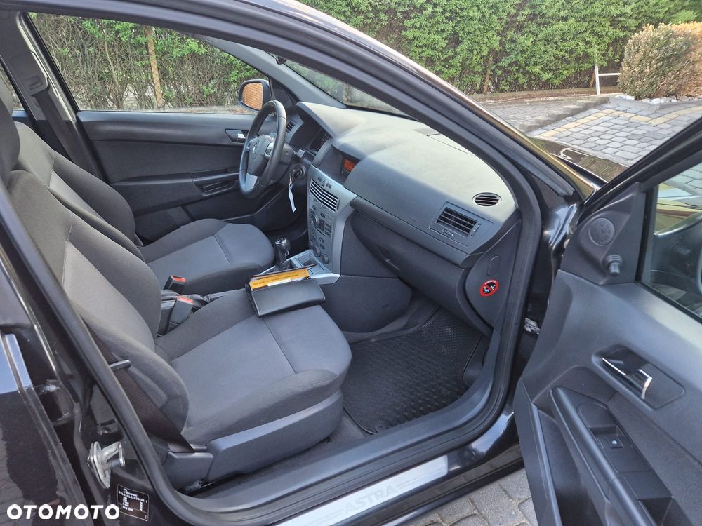 Opel Astra 1.6 - 9