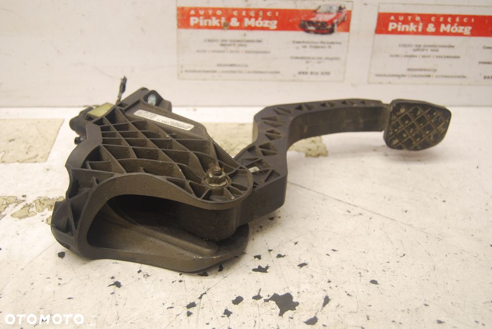 PEDAŁ SPRZĘGŁA POMPKA 1K1721059CH VW GOLF V 1.9 TDI AUDI SEAT SKODA 1K1721059CA JETTA V 1.6 TDI 1K1721059DS 1K1721059R 1T1721059DC VW CADDY III LIFT 1.6 TDI TOURAN - 1