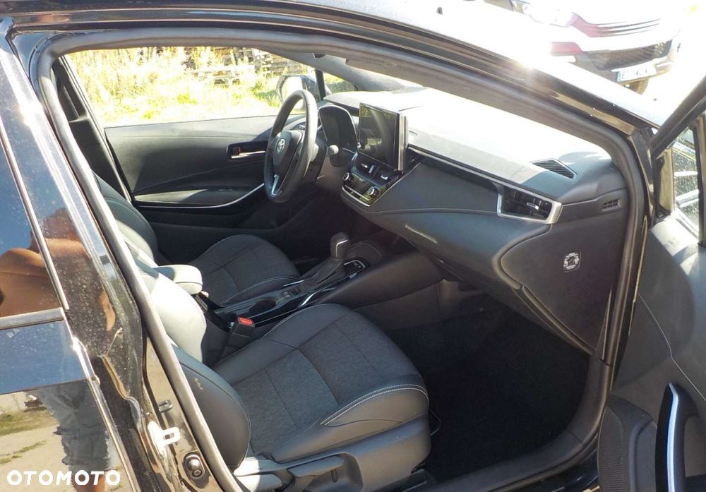 Toyota Corolla - 14