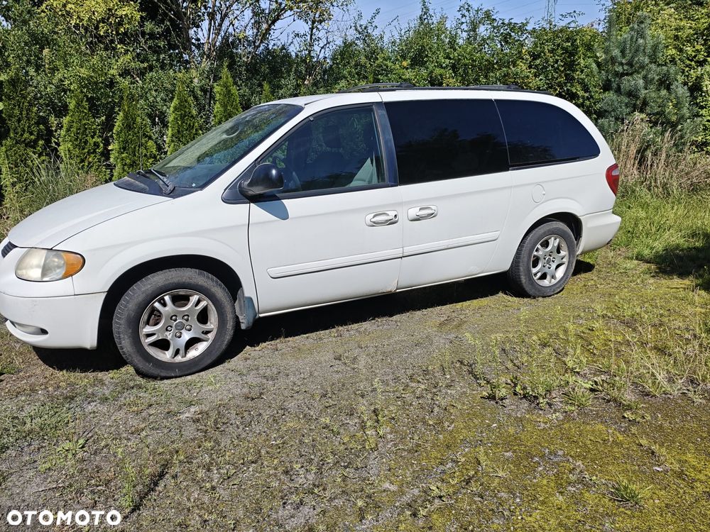 Dodge Grand Caravan - 2