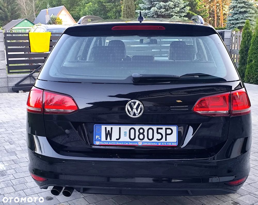 Volkswagen Golf - 6