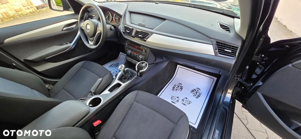 BMW X1 sDrive18d Sport Line - 25