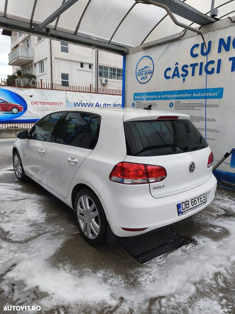 Volkswagen Golf - 3