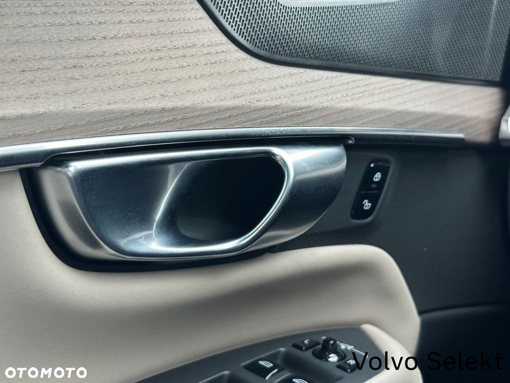 Volvo XC 90 - 34
