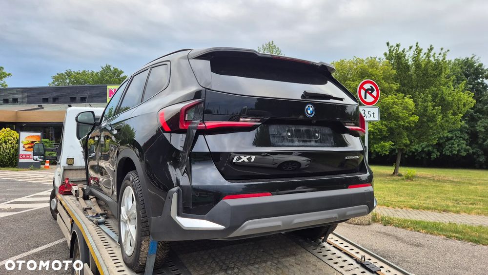 BMW iX1 eDrive20 - 5