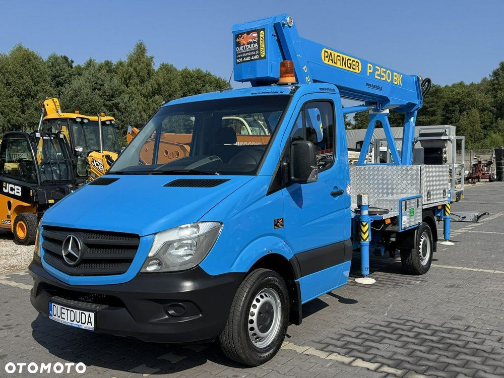 Mercedes-Benz Sprinter - 4