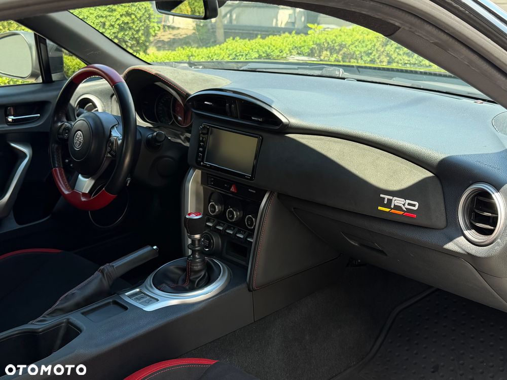 Toyota GT86 2.0 Premium - 22