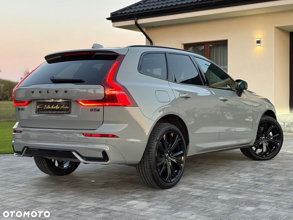 Volvo XC 60 B5 B AWD Ultra Black Edition - 4