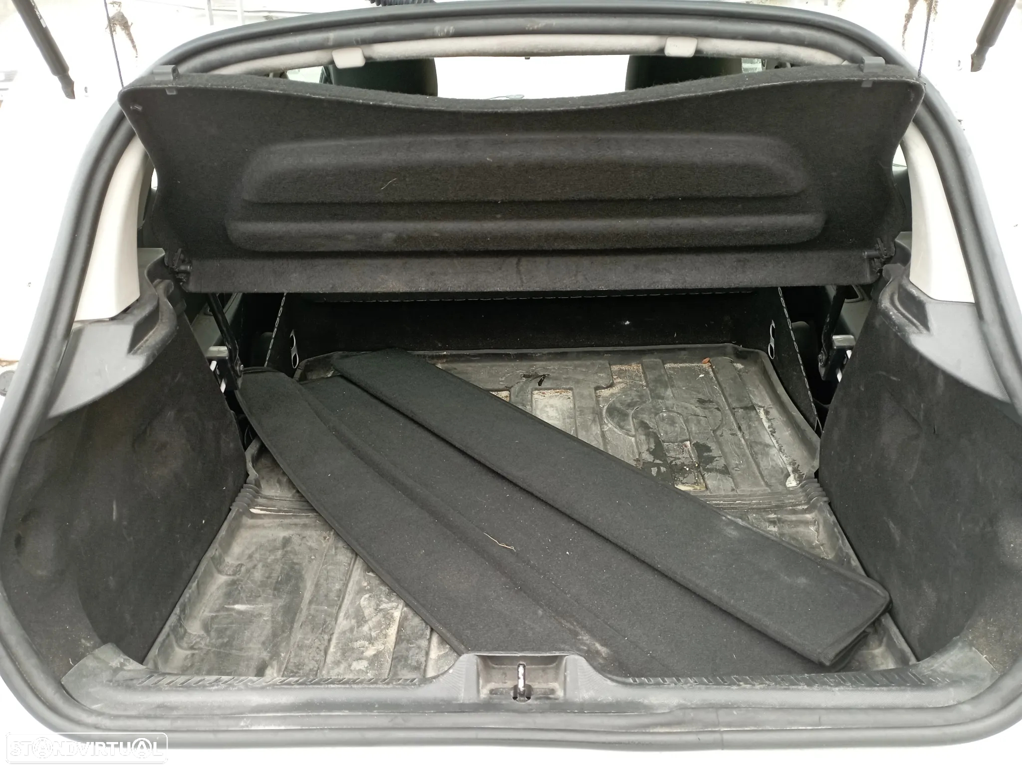 Renault Clio IV 1.5 Dci 2014 para Peças - 8