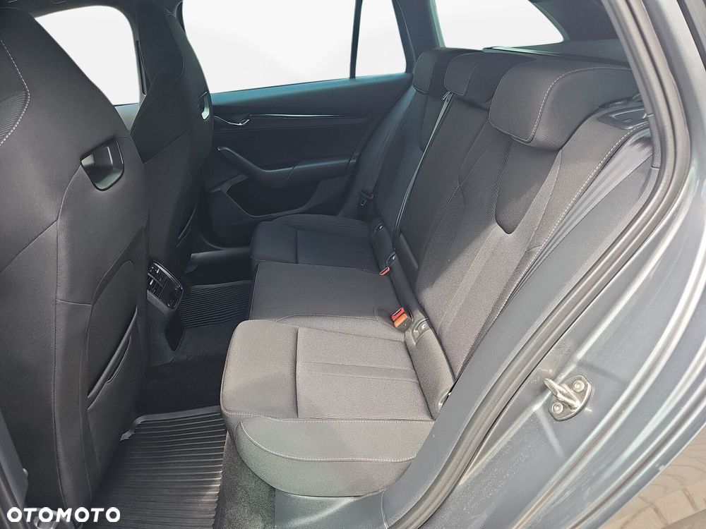 Skoda Octavia 1.5 TSI e-Tec Sportline DSG - 9