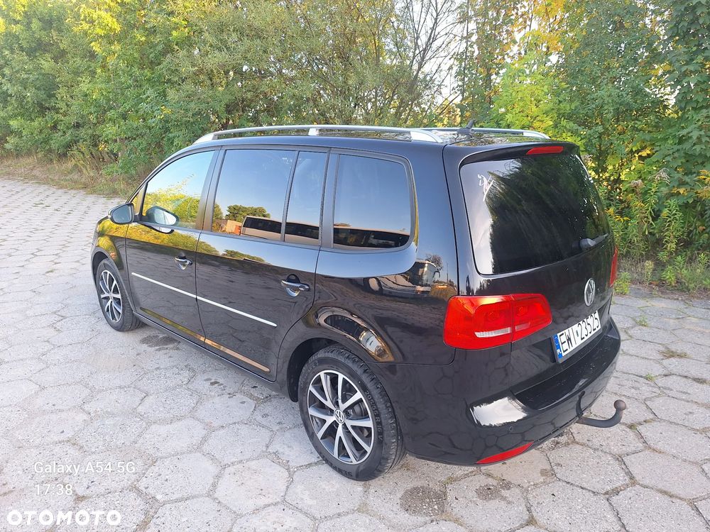 Volkswagen Touran 1.6 TDI DPF BlueMotion Technology Highline - 8