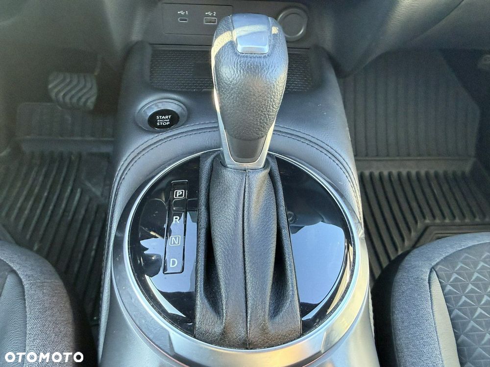 Nissan Juke 1.0 DIG-T DCT N-Connecta - 28