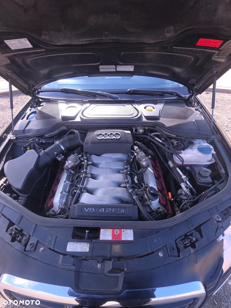 Audi A8 4.2 FSI Quattro - 14