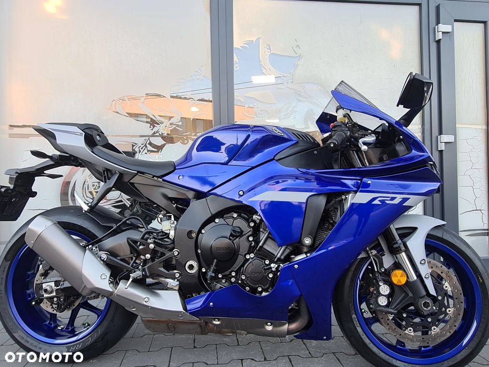 Yamaha R1 - 13