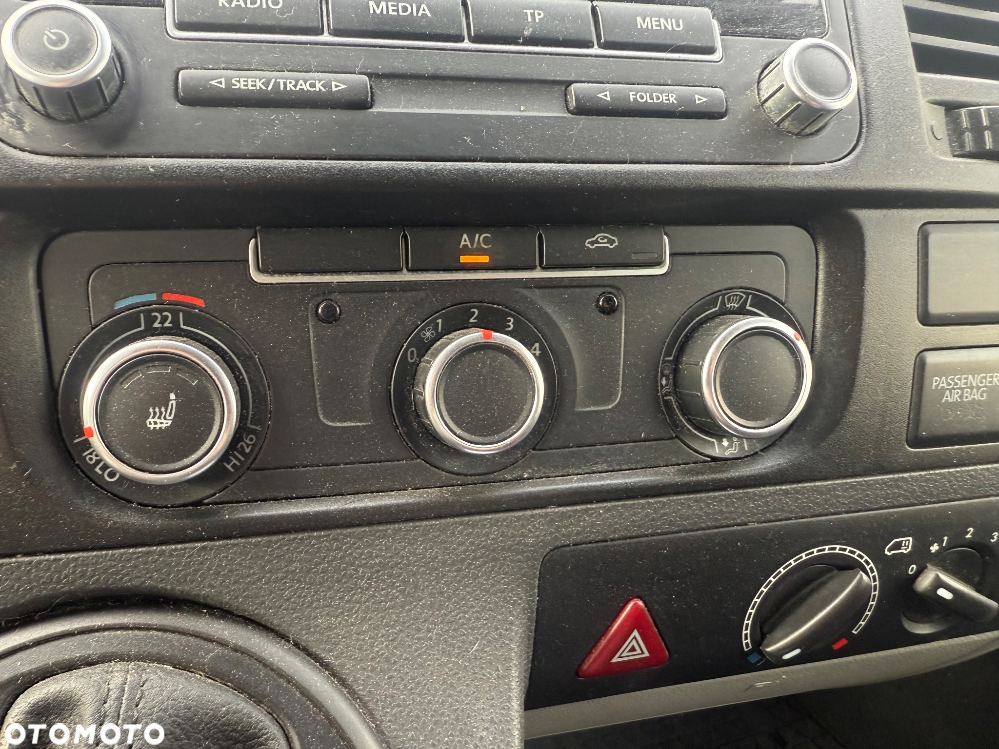 Volkswagen Transporter - 14