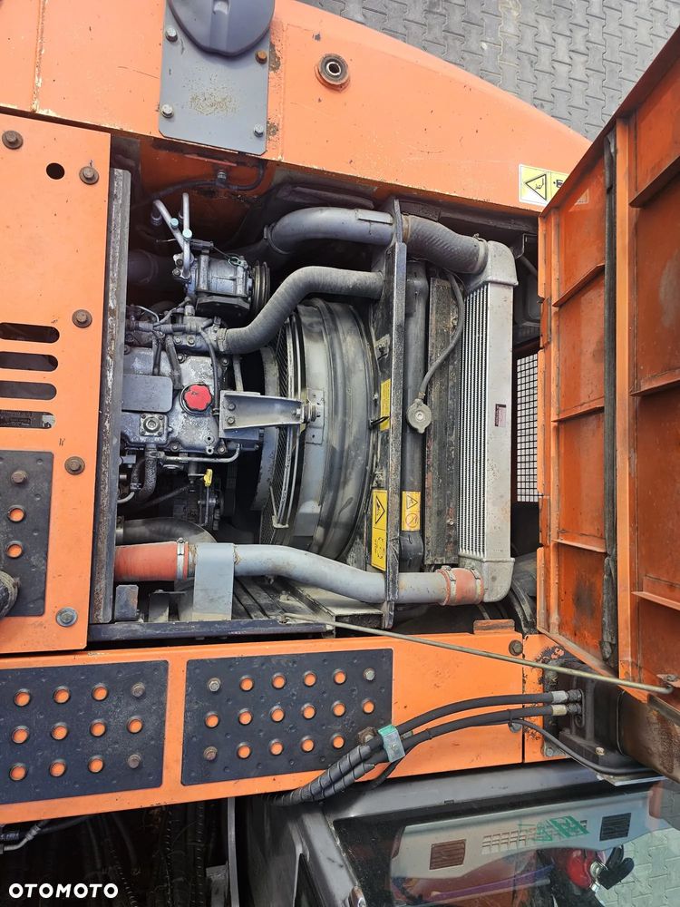 Hitachi ZX140W-3 - 19