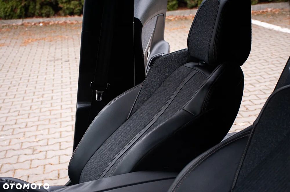 Peugeot 3008 PureTech 130 Stop & Start GPF Allure Business-Paket - 39