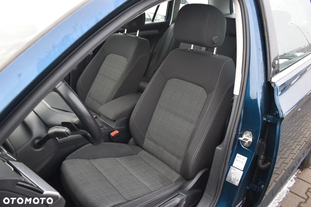 Volkswagen Passat Variant 2.0 TDI EVO Business DSG - 11