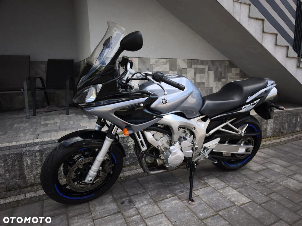 Yamaha FZ6 - 3