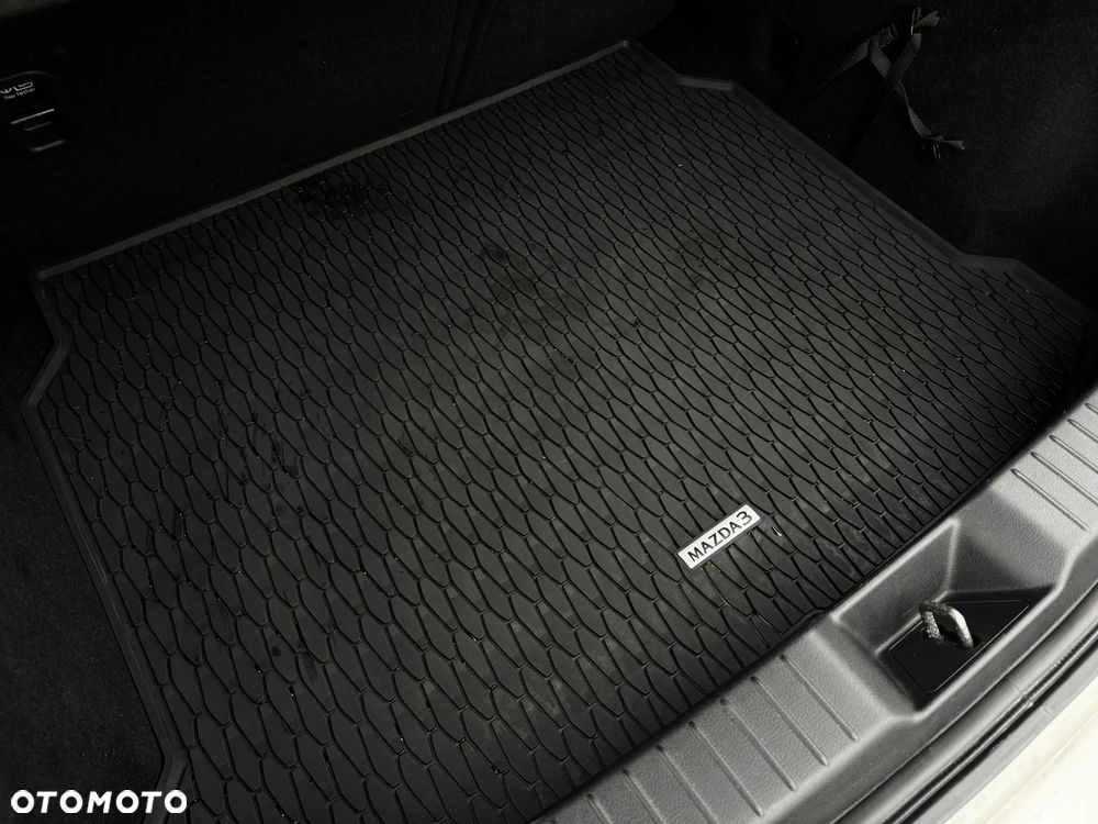 Mazda 3 2.0 mHEV Kanjo - 29