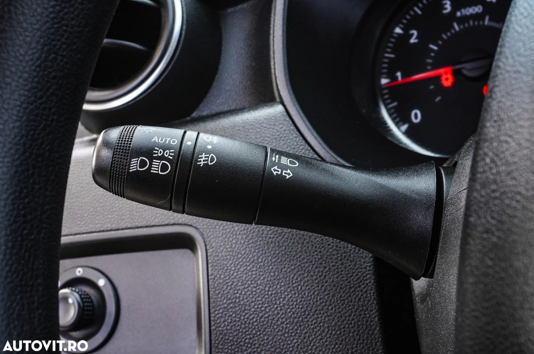Dacia Duster 1.5 dCi 4WD Essential - 25