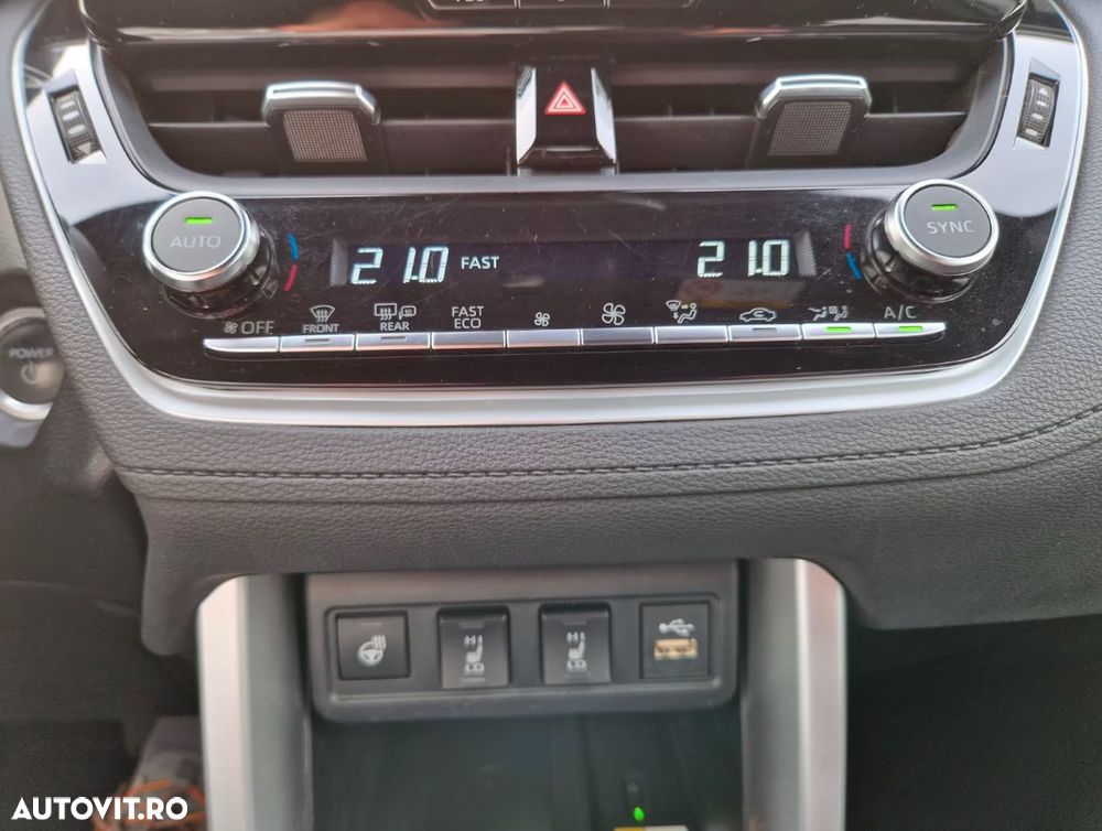 Toyota Corolla Cross 2.0 VVT-i Team Deutschland - 14