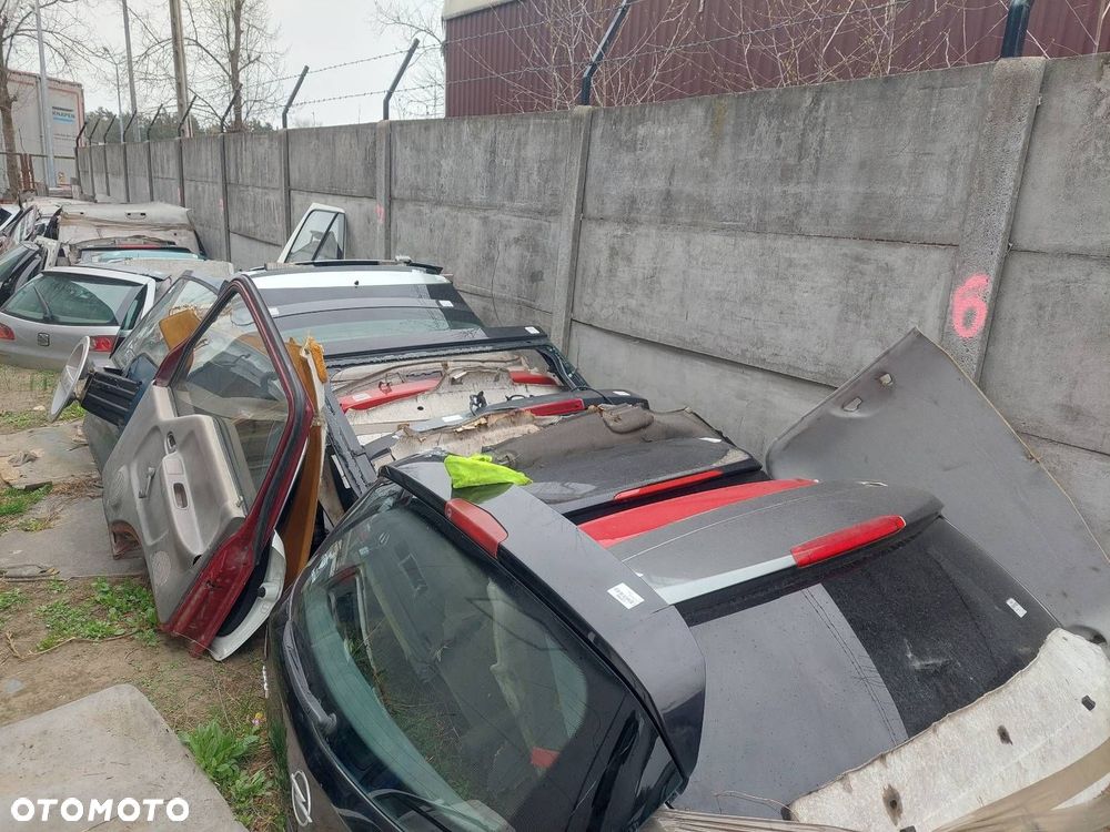 KOMPLETNY TYŁ KLAPA BAGAŻNIKA ZDERZAK TYŁ LAMPY OPEL CORSA D Z20R - 14