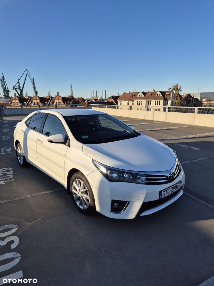 Toyota Corolla - 1