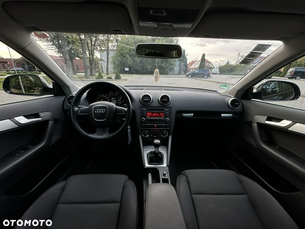 Audi A3 Sportback - 8