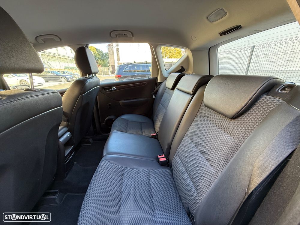 Mercedes-Benz A 180 CDi Elegance Automatic - 7