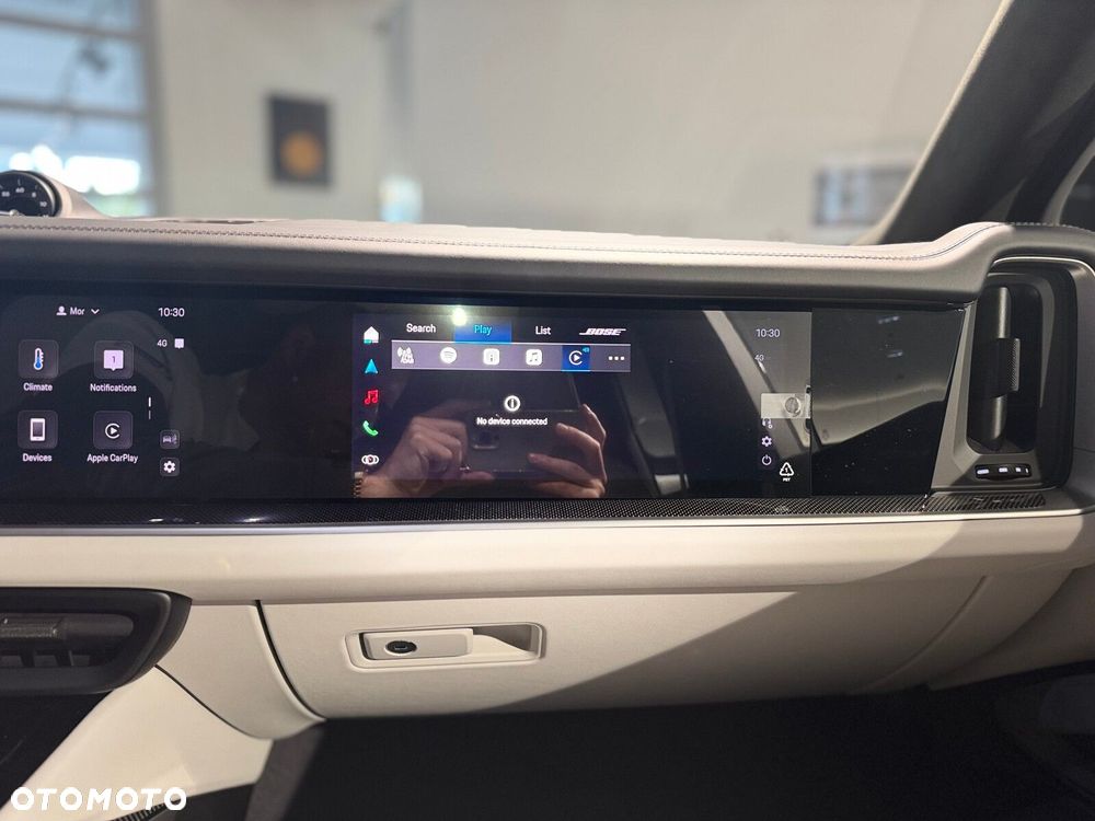 Porsche Cayenne - 22