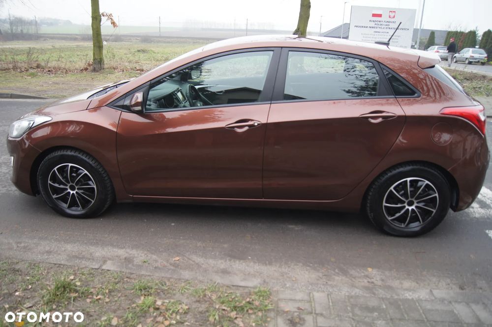 Hyundai i30 1.4 Premium - 4