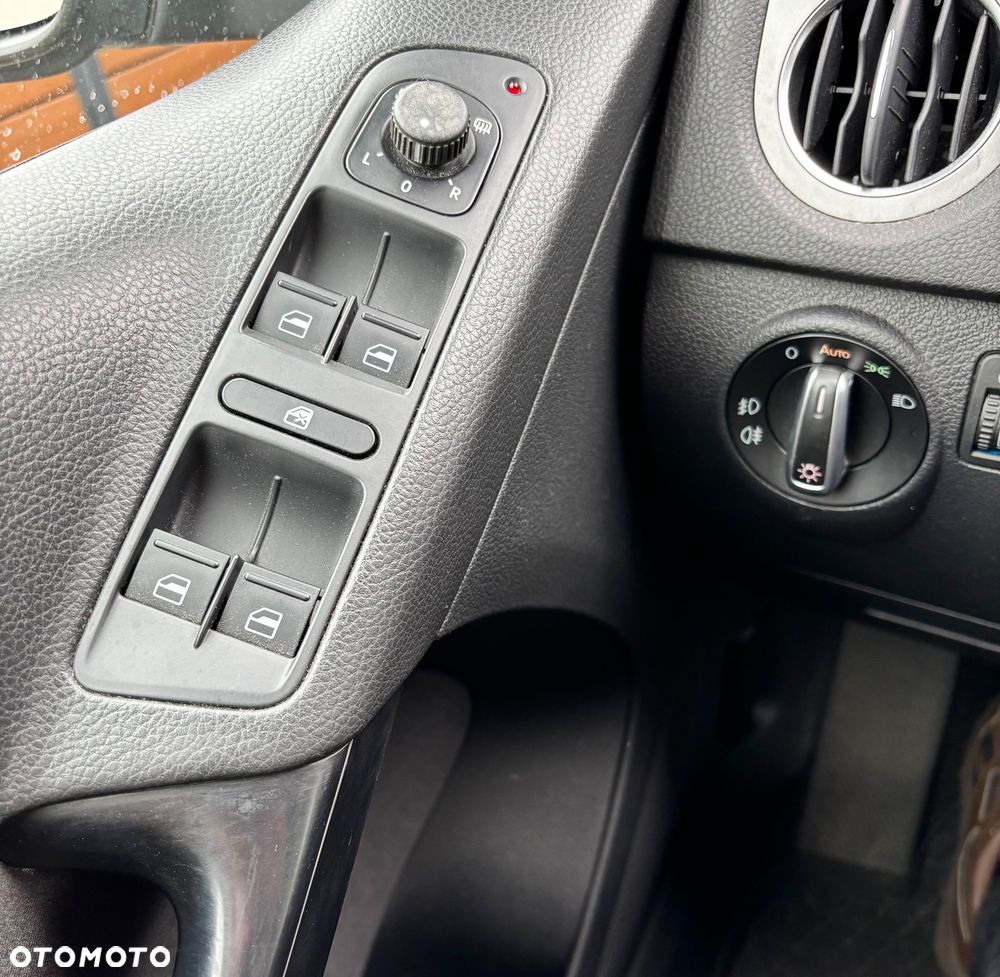 Volkswagen Tiguan 2.0 TDI 4Mot Trend Tiptr - 24