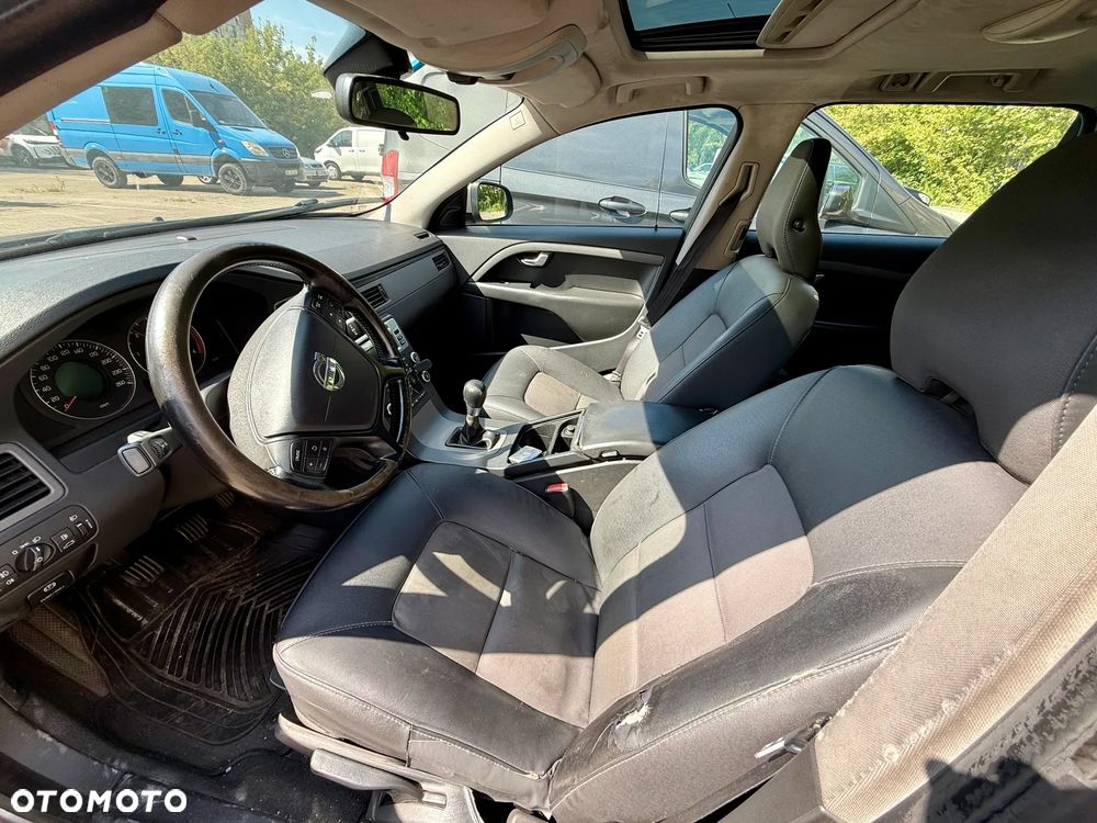 Volvo V70 2.0D Kinetic - 6