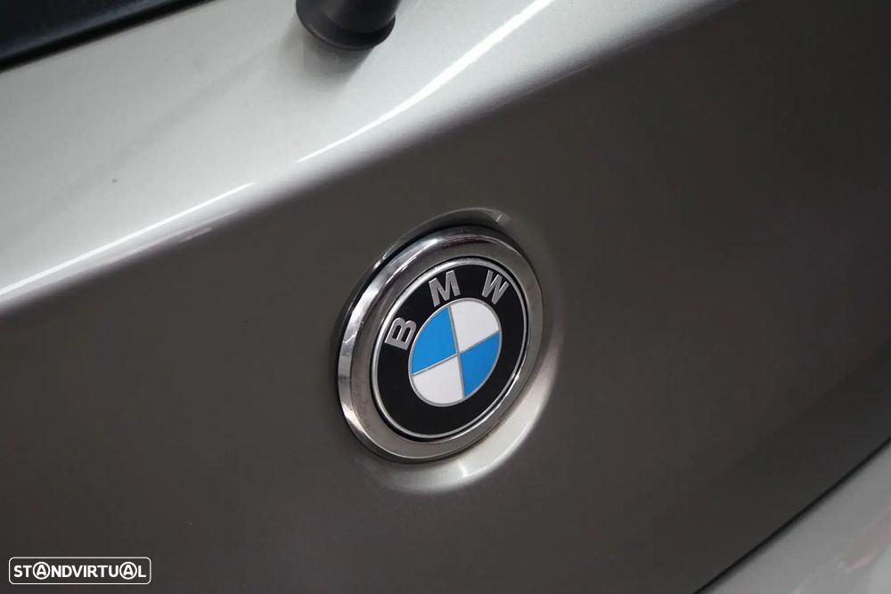 BMW 116 d Line Urban - 12