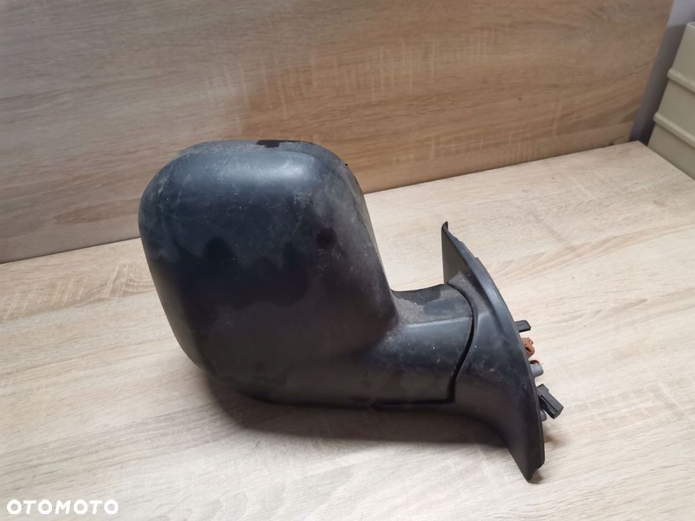 LUSTERKO PRAWE CITROEN BERLINGO III