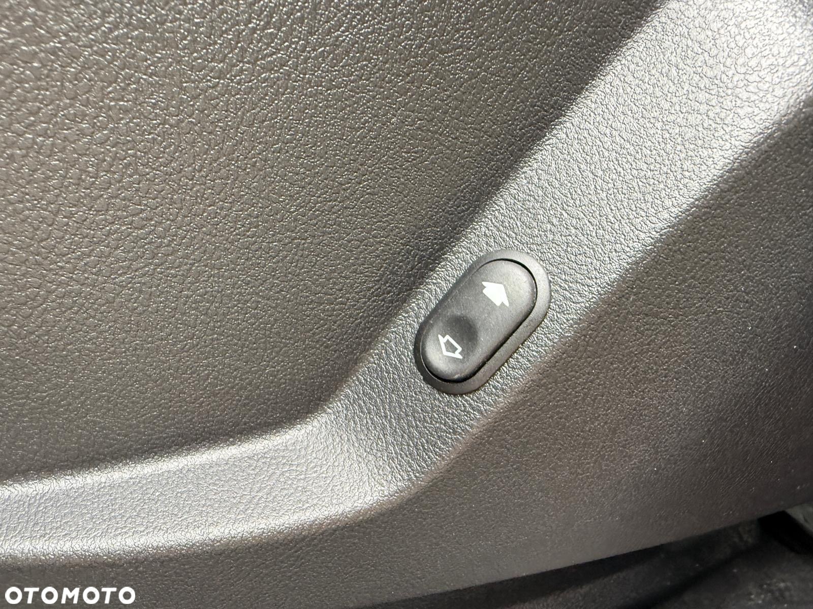 Ford S-Max 2.0 TDCi Titanium - 28