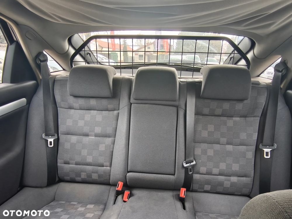 Opel Vectra 2.2 DTI - 15
