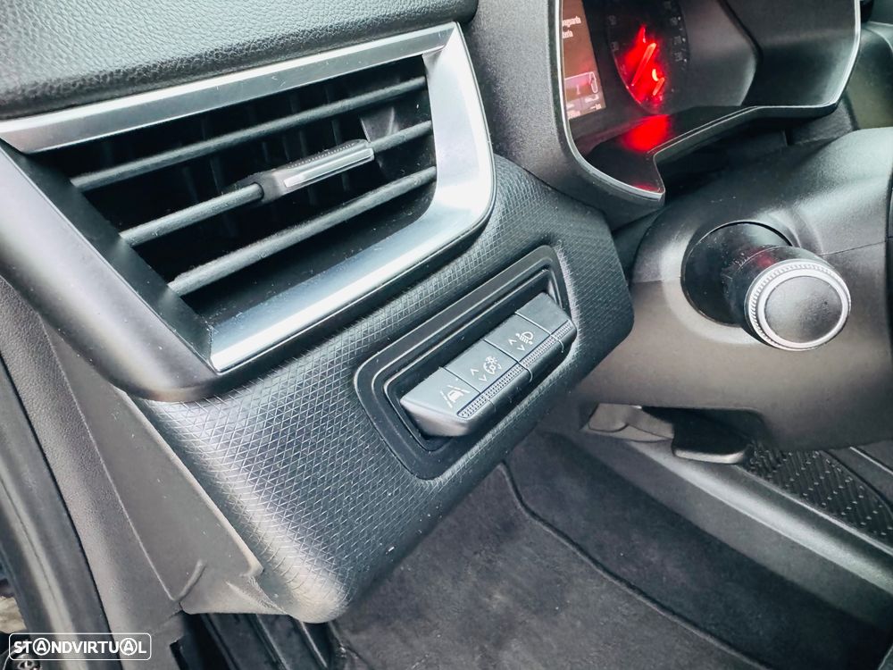 Renault Clio 1.5 Blue dCi Intens - 11