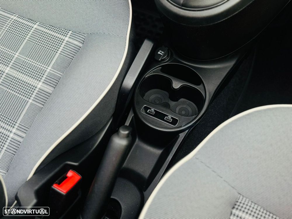 Fiat 500C 1.0 Hybrid Lounge - 30