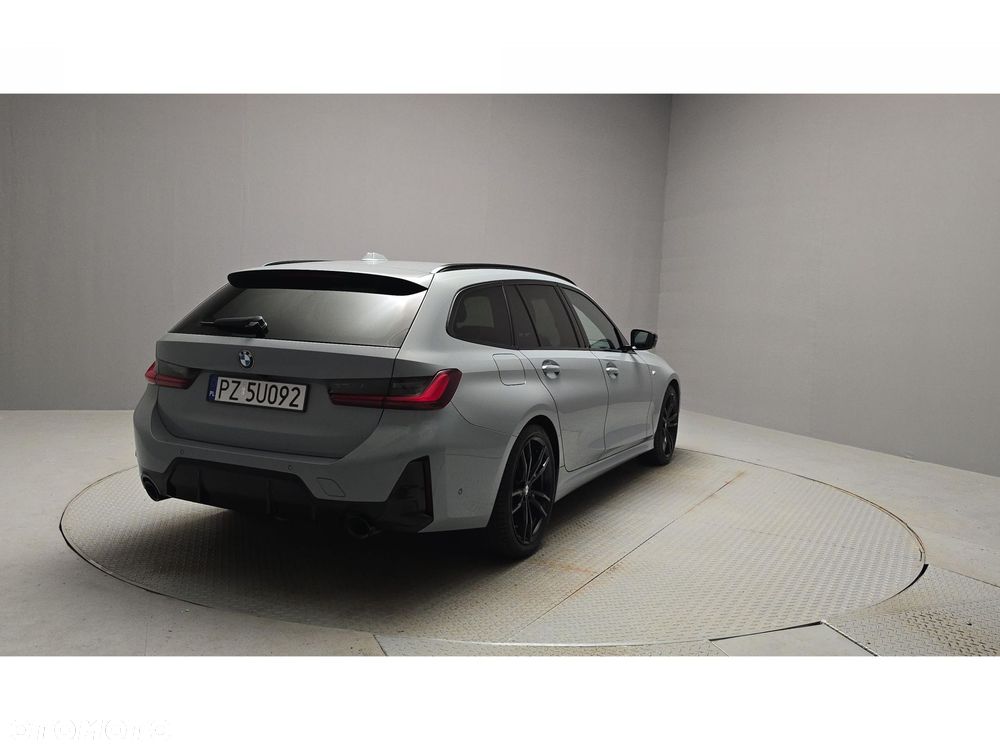 BMW Seria 3 320d xDrive M Sport - 4