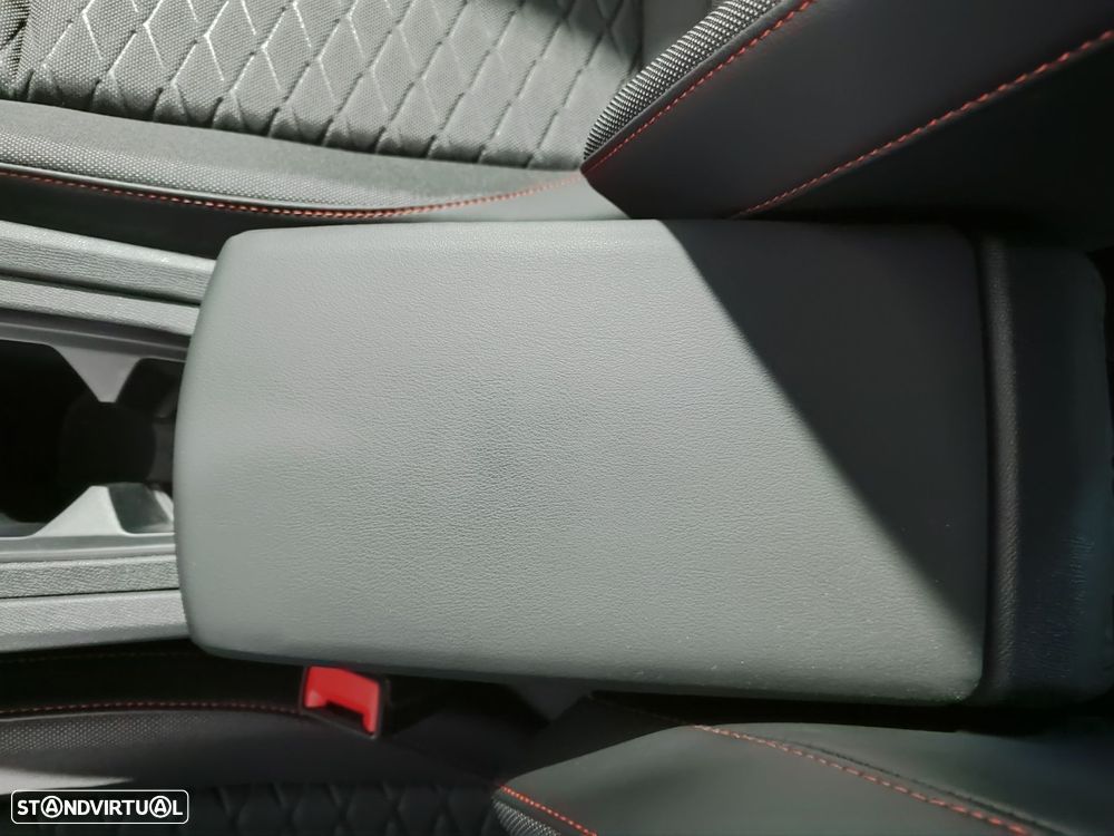 SEAT Leon 1.4 e-Hybrid FR DSG - 36