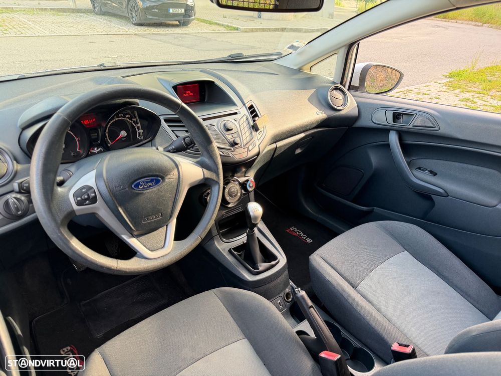 Ford Fiesta 1.4 TDCI Techno - 10
