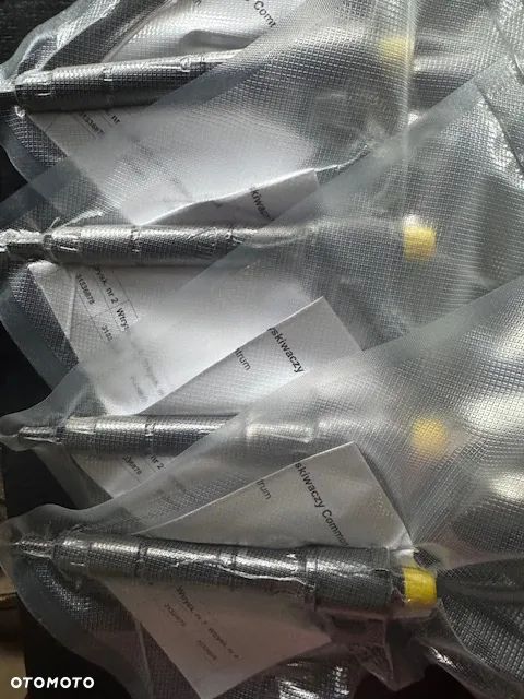 VOLVO 2.0 WTRYSKIWACZE 31336878 VAE 13-2370010-CAA - 1