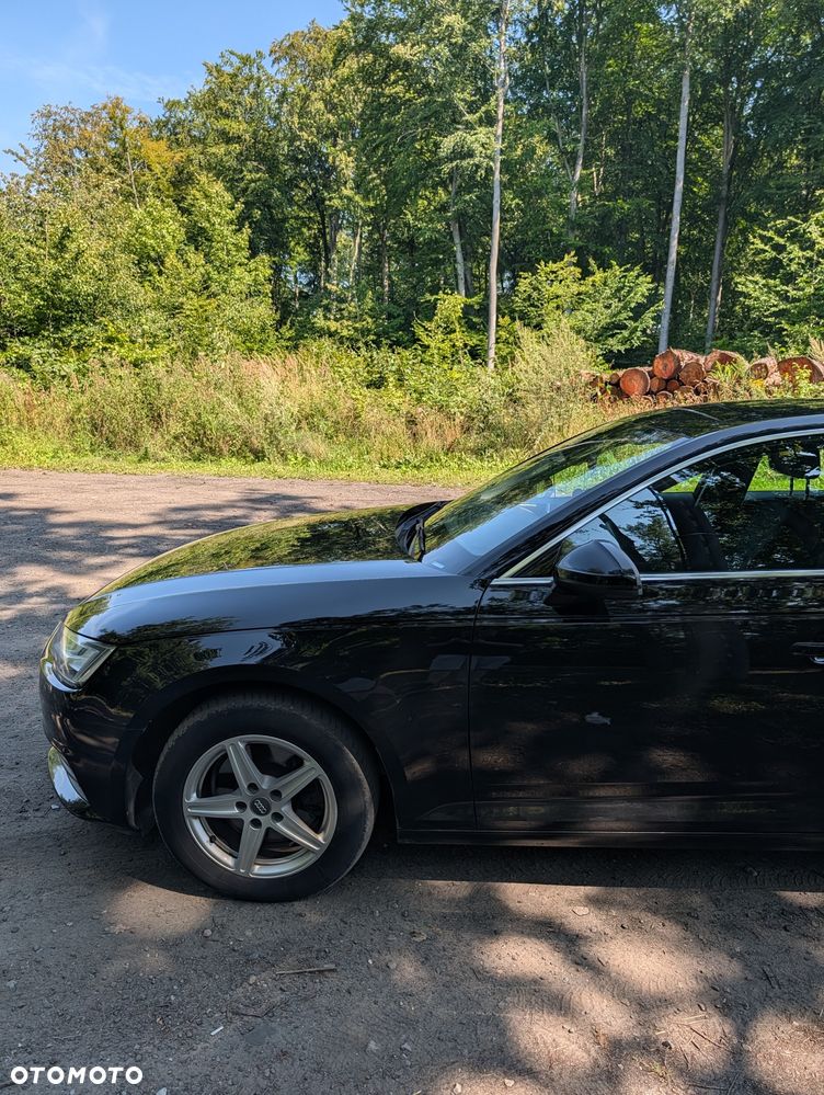 Audi A4 Limousine - 9