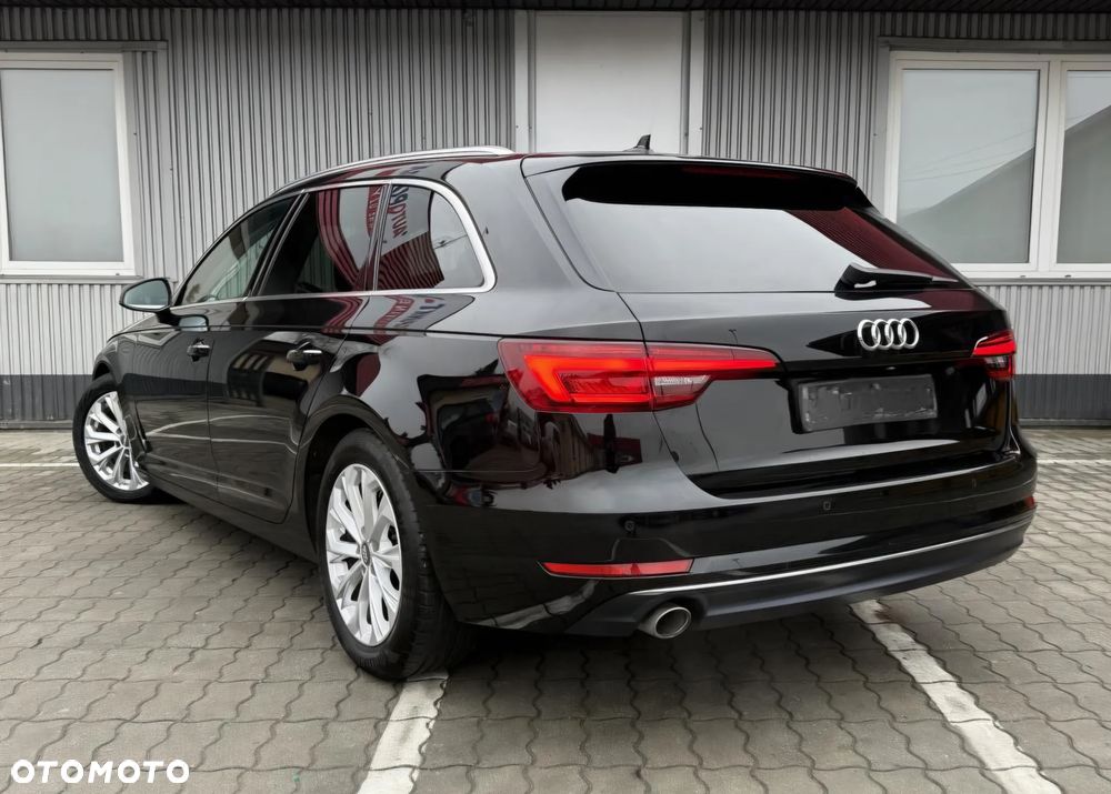 Audi A4 Avant 2.0 TDI S tronic - 2